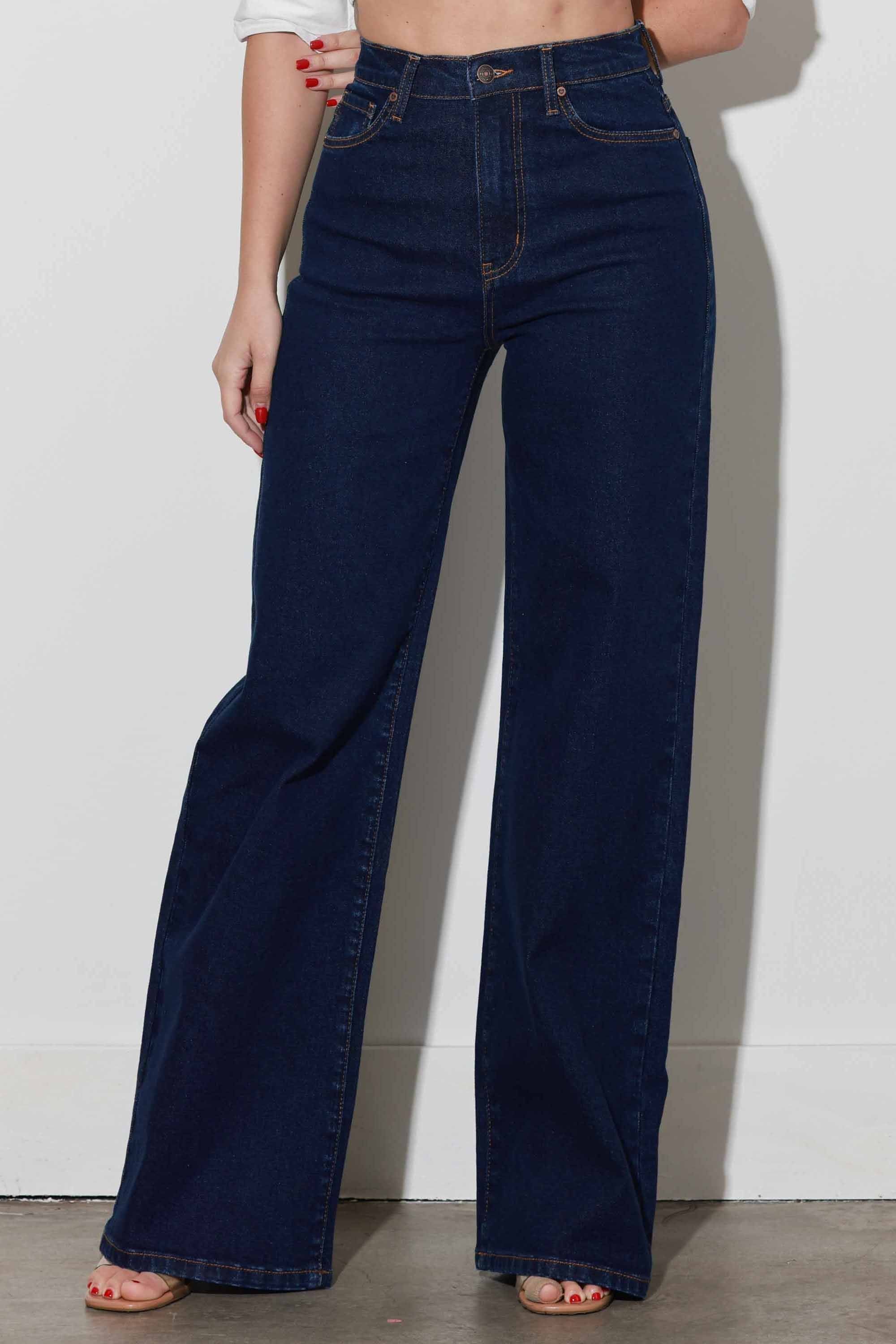 The Signature Wide Leg Jean