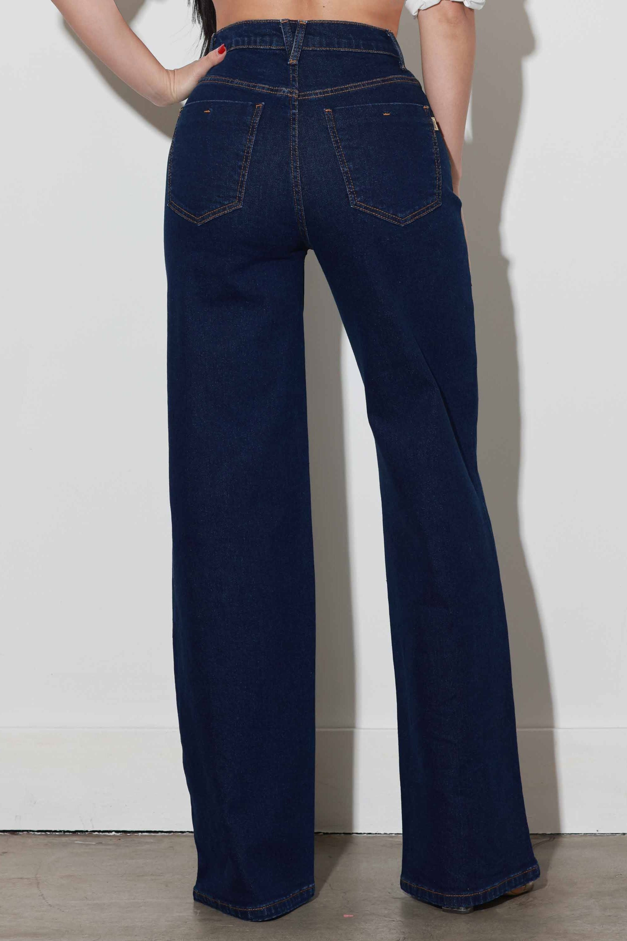 The Signature Wide Leg Jean