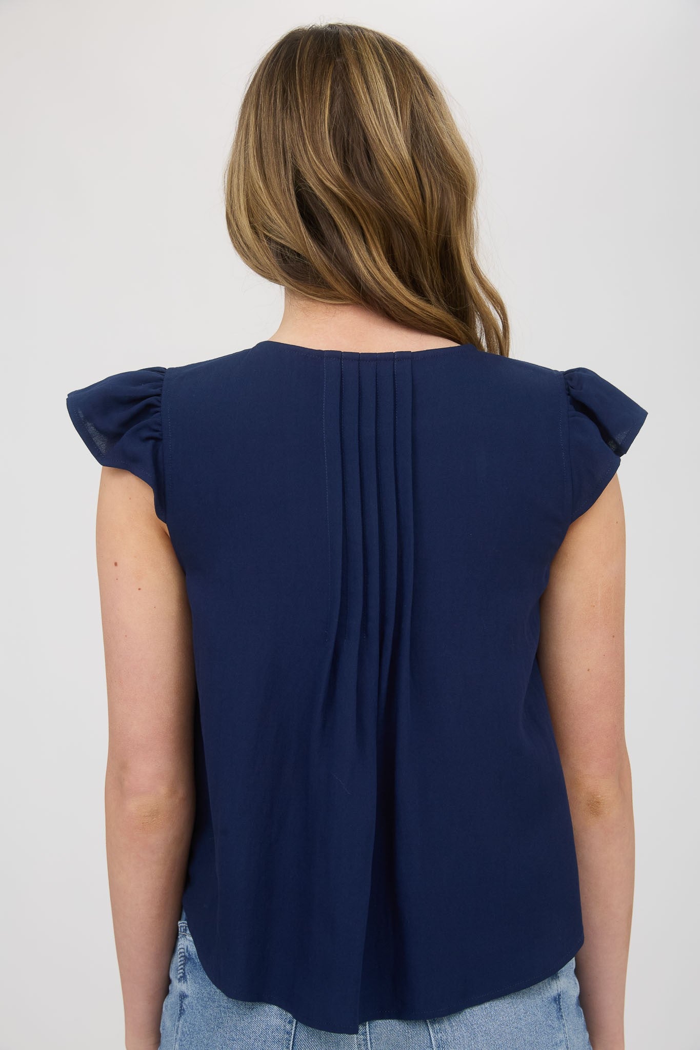 Ruffle & Ribbon Ruffle Sleeve Top