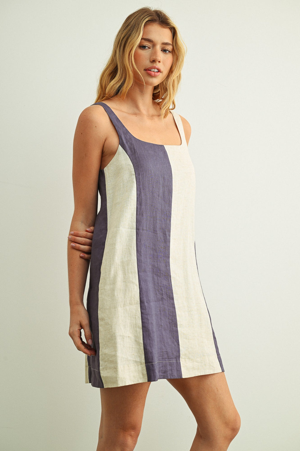 Coastal Contrast Linen Mini Dress