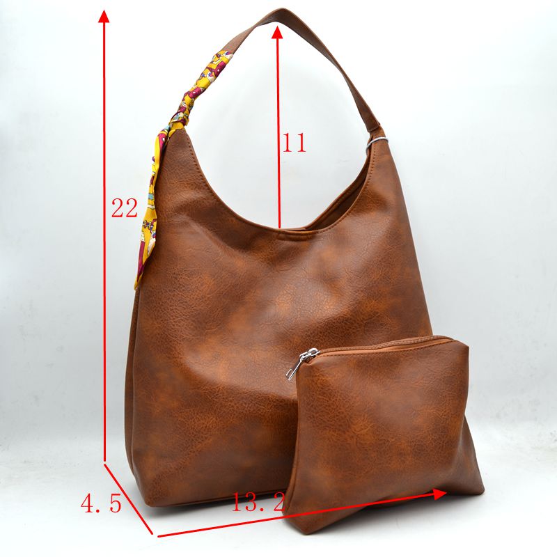 The Lennox Carryall
